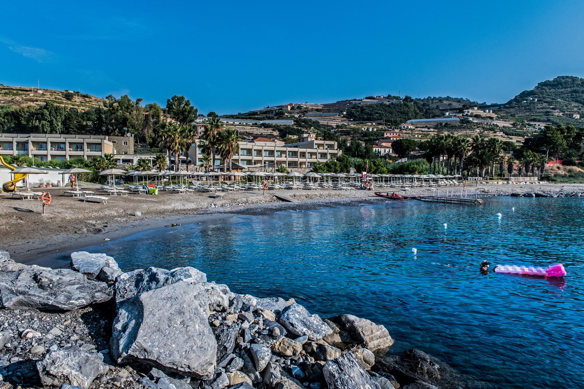 Aregai Marina Hotel & Residence Santo Stefano al Mare Exteriör bild