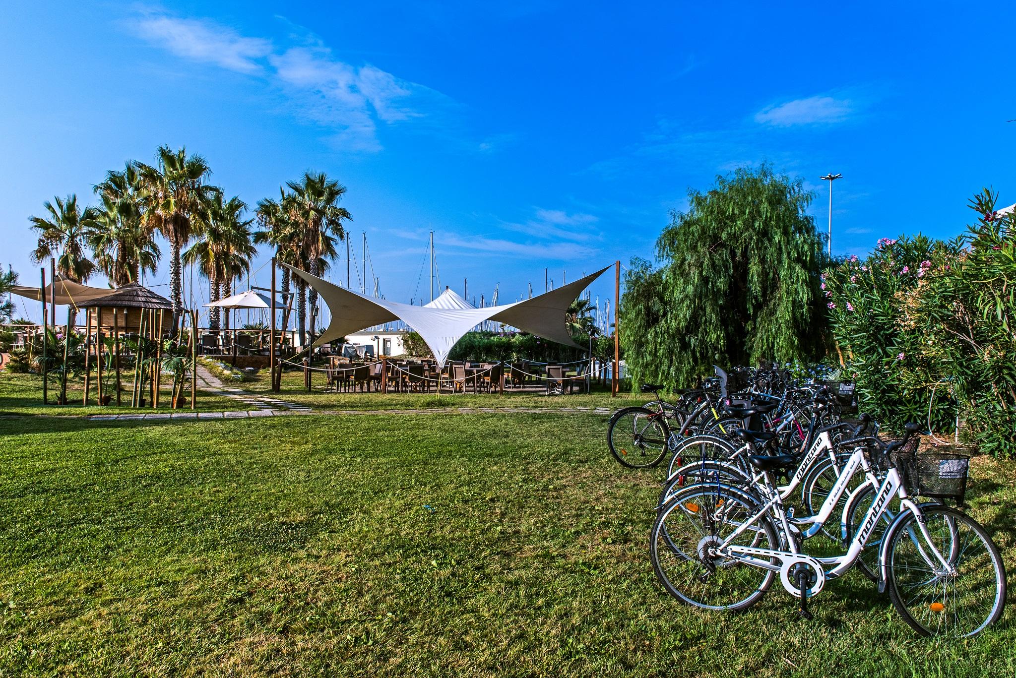 Aregai Marina Hotel & Residence Santo Stefano al Mare Exteriör bild